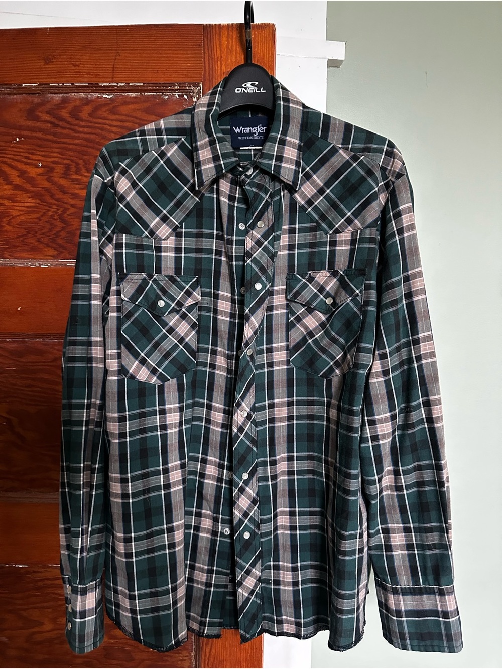 Wrangler Men's Dark Green and Cream Plaid Button-Up Shirt